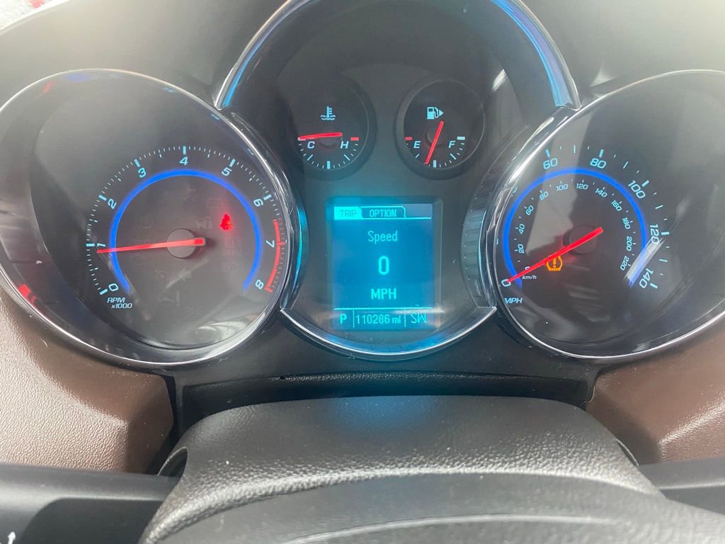 Used 2015 Chevrolet Cruze LTZ w/ Sun, Sound and Sport Package image 11