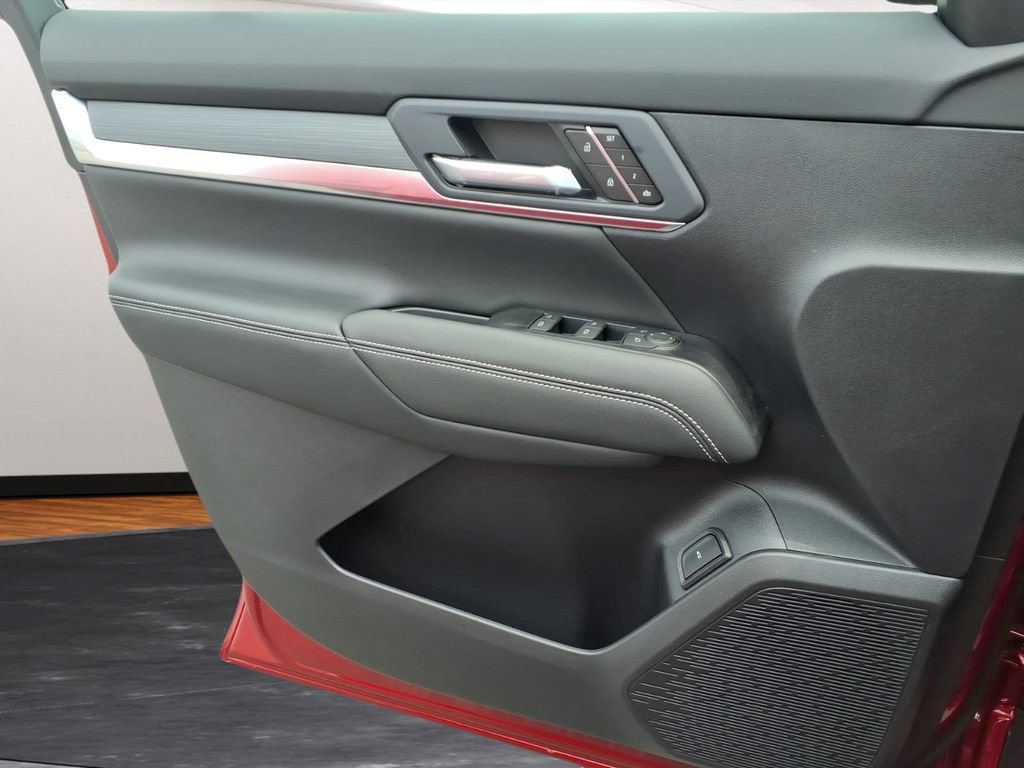 New 2027 GMC Terrain Elevation w/ Elevation Premium Package FWD image 15