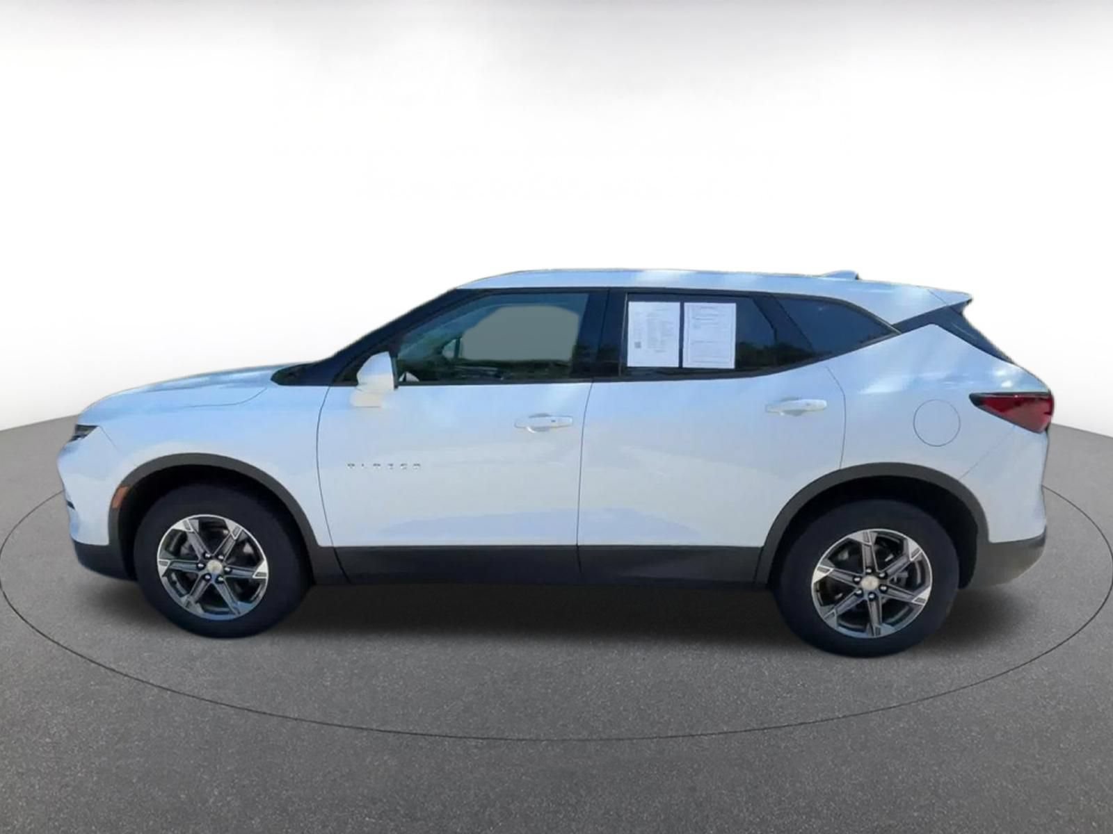 Used 2026 Chevrolet Blazer LT FWD image 8