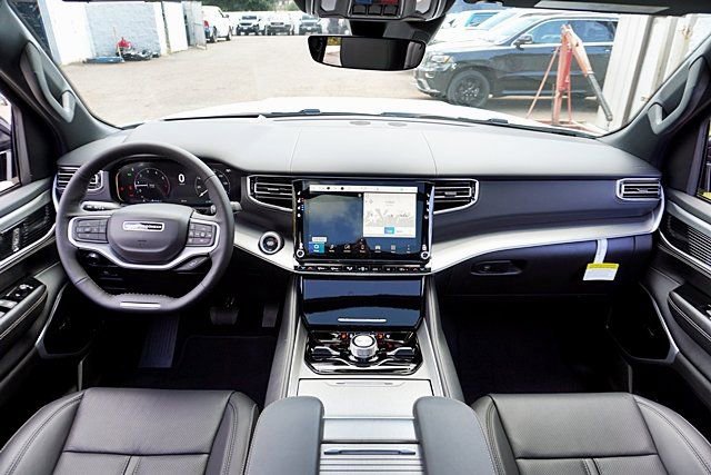 New 2026 Jeep Grand Wagoneer Limited AWD/4WD image 27