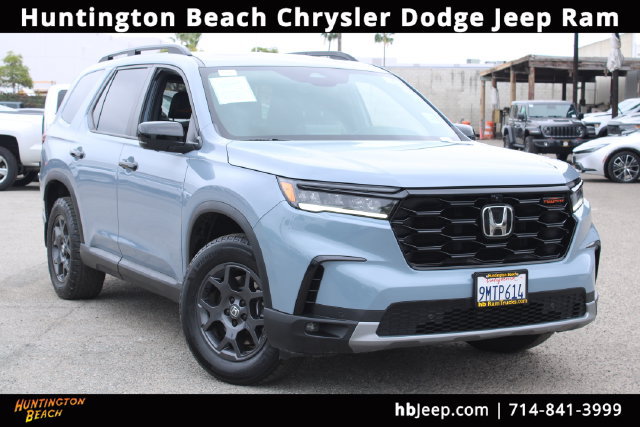 Used 2025 Honda Pilot TrailSport