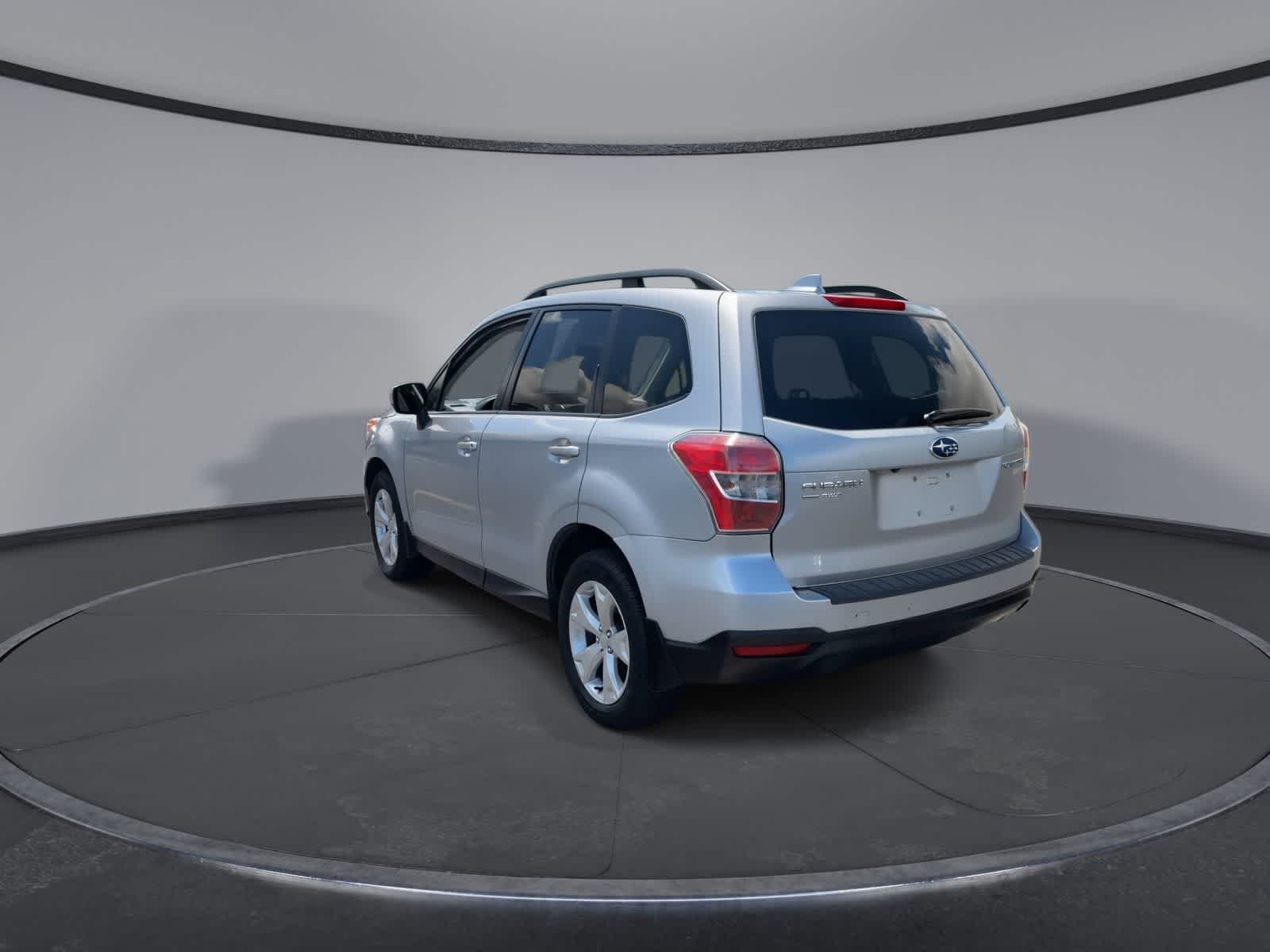 Used 2016 Subaru Forester 2.5i Premium w/ All-Weather Package AWD/4WD image 6