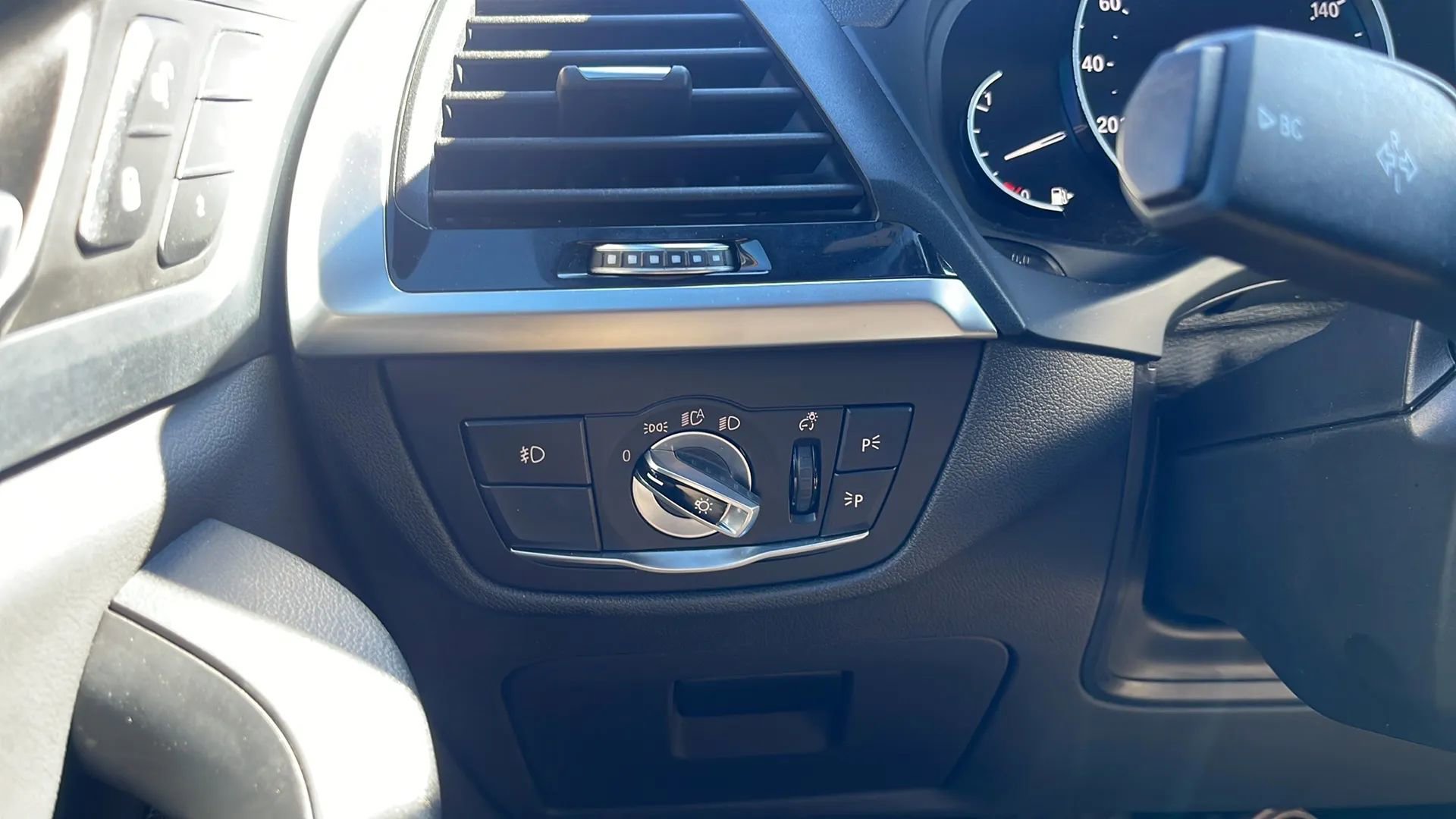 Used 2020 BMW X3 sDrive30i image 14