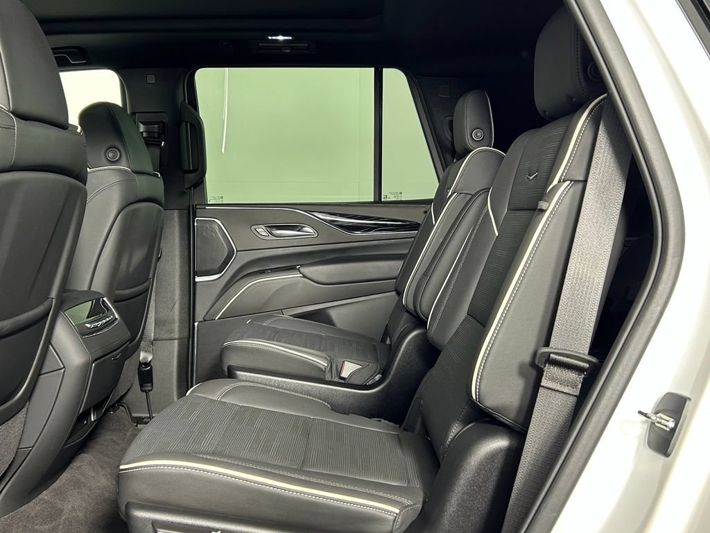 Used 2024 Cadillac Escalade Sport w/ Touring Package AWD/4WD image 19