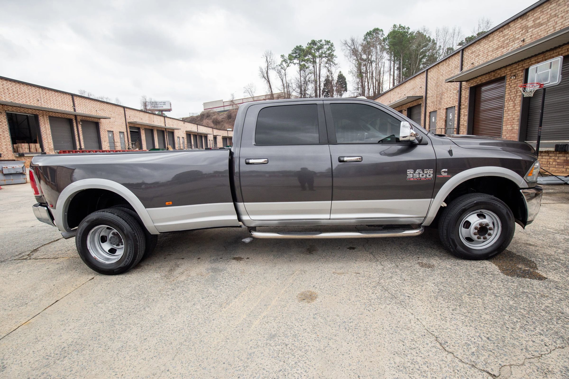 Used 2014 RAM 3500 Laramie image 11