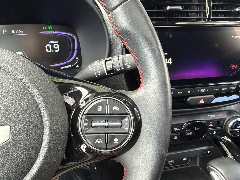 Used 2025 Kia Soul GT-Line w/ GT-Line Technology Package FWD image 30