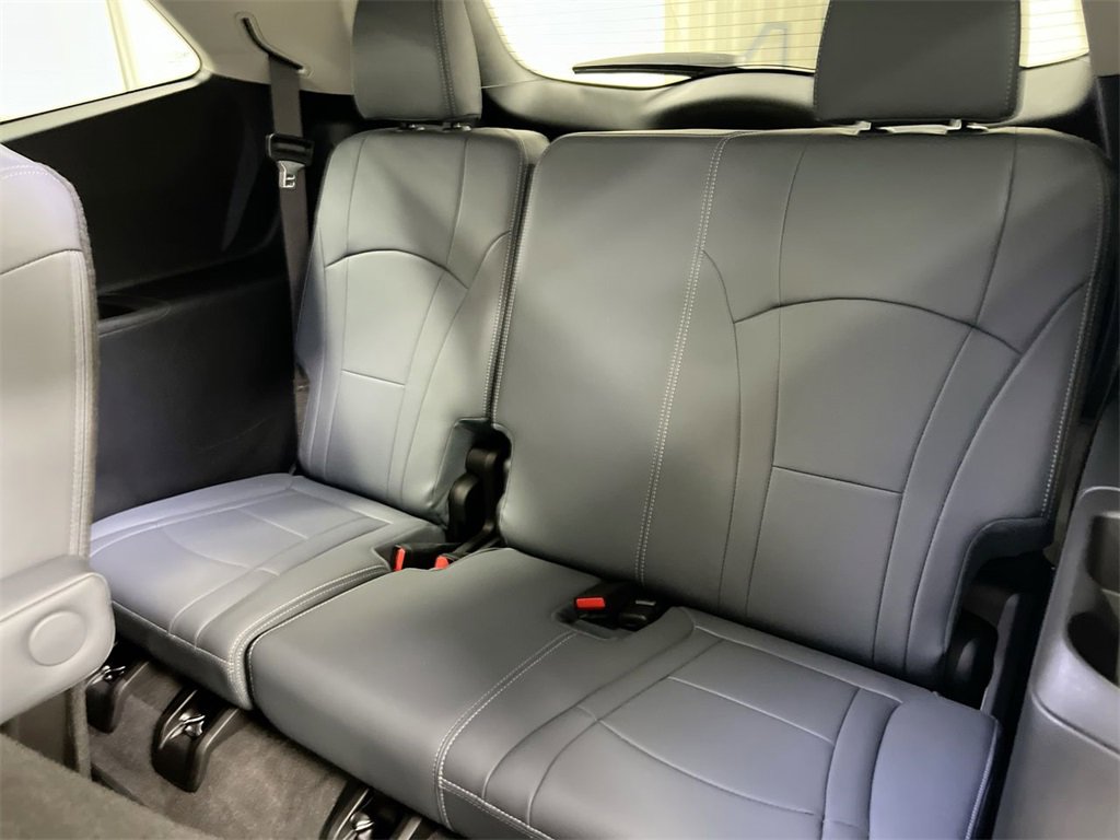 Used 2020 Buick Enclave Premium image 28