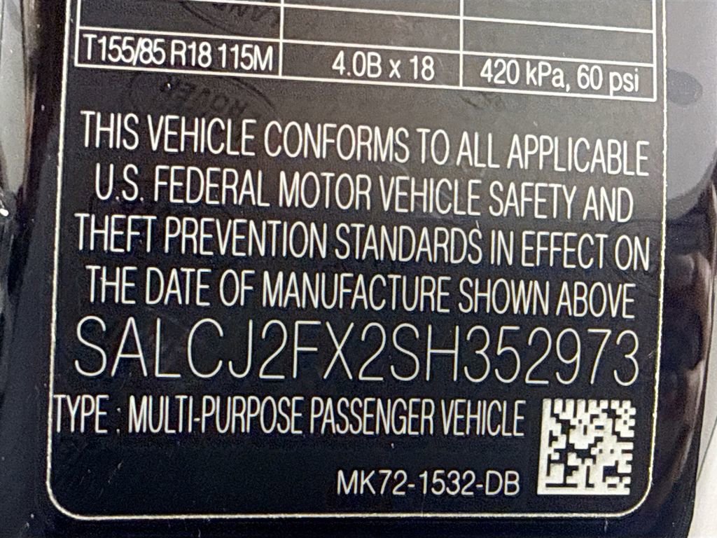 Used 2025 Land Rover Discovery Sport S image 27