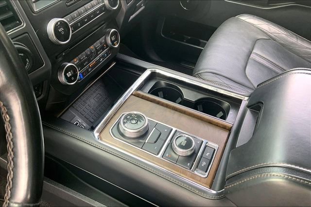 Used 2018 Ford Expedition Platinum AWD/4WD image 17