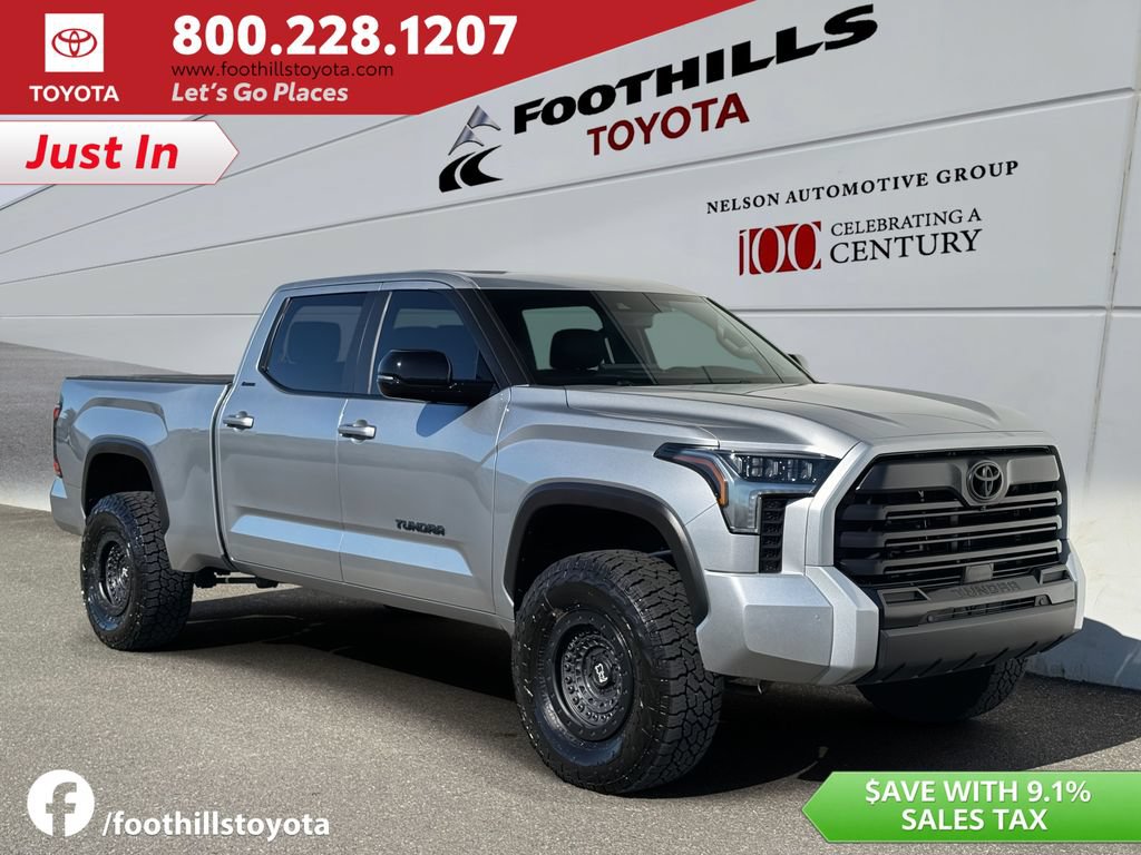 Certified 2025 Toyota Tundra Limited AWD/4WD image 1