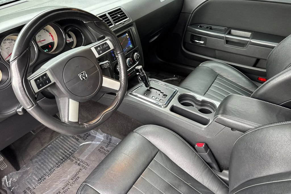 Used 2010 Dodge Challenger R/T w/ Mopar 10 Pkg image 4
