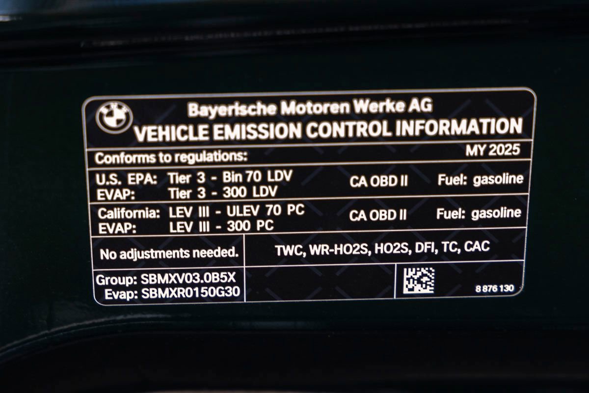 Certified 2025 BMW Z4 M40i w/ Edition image 33