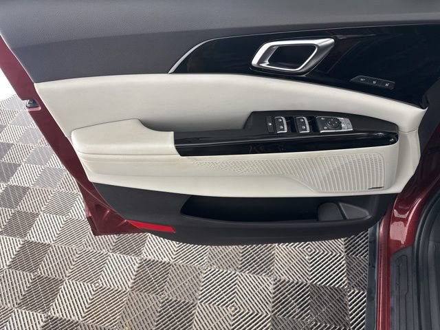 Certified 2023 Kia Carnival SX Prestige image 20