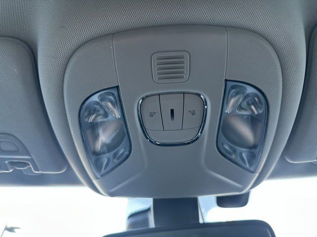 Used 2021 Jeep Compass Limited image 35