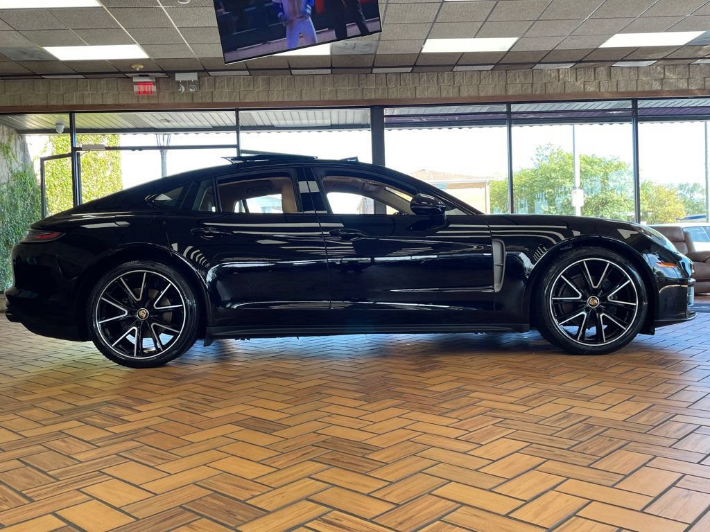 Used 2023 Porsche Panamera 4 Platinum Edition AWD/4WD image 6