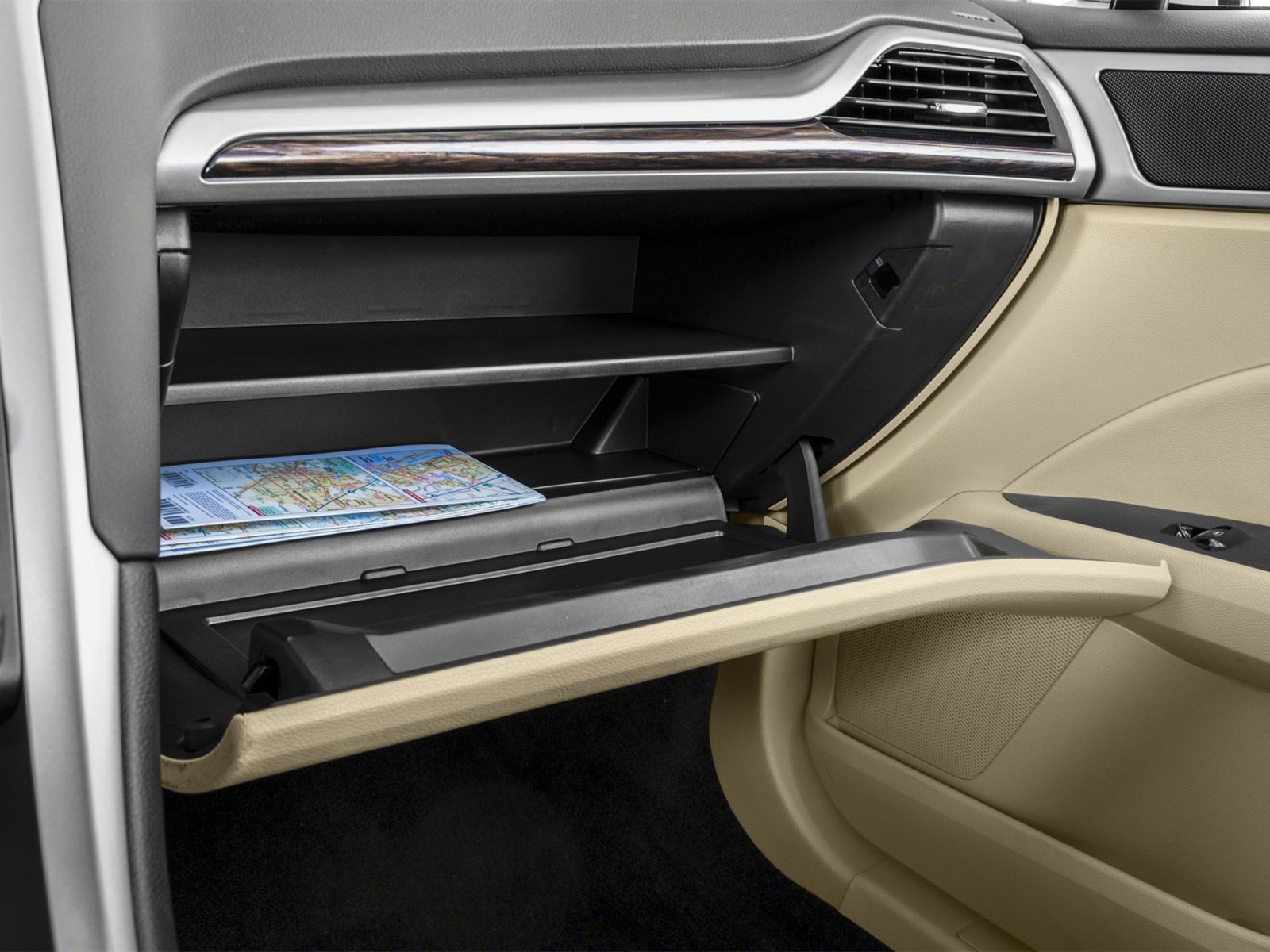 Used 2016 Ford Fusion Energi SE image 11