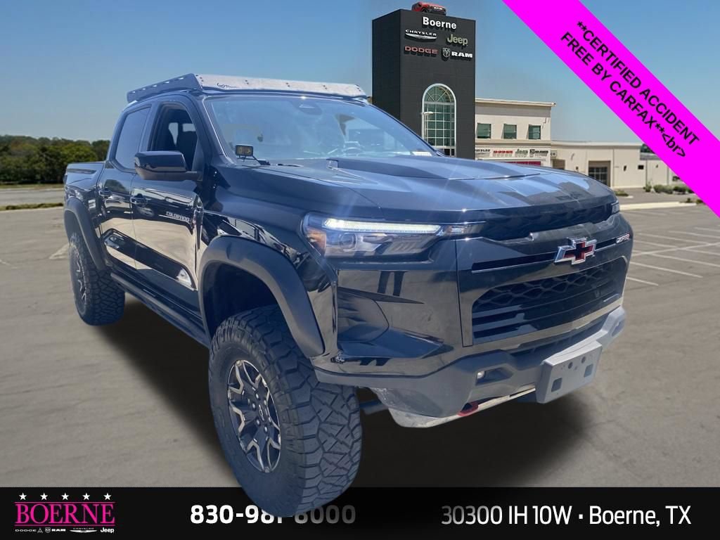 Used 2024 Chevrolet Colorado ZR2 w/ Safety Package AWD/4WD image 6