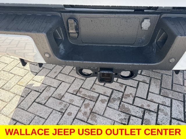 Used 2026 Ford F250 Lariat w/ Black Appearance Package AWD/4WD image 8