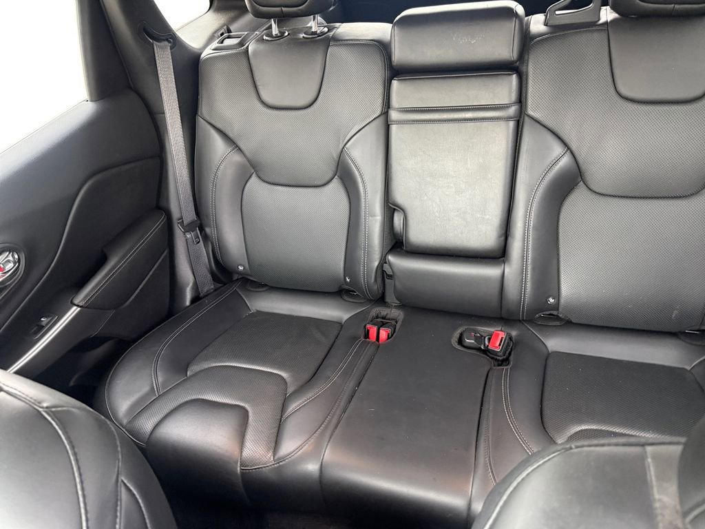 Certified 2019 Jeep Cherokee Limited image 13