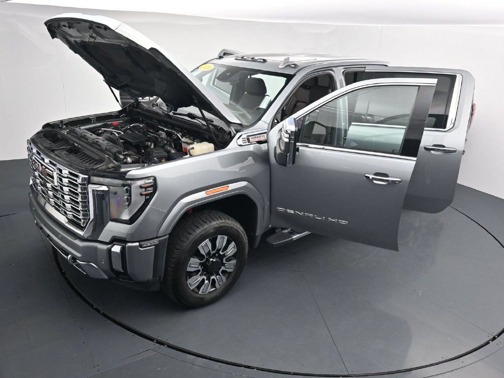 Used 2024 GMC Sierra 2500 Denali w/ Denali Reserve Package AWD/4WD image 40
