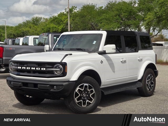 Used 2025 Ford Bronco Outer Banks image 1