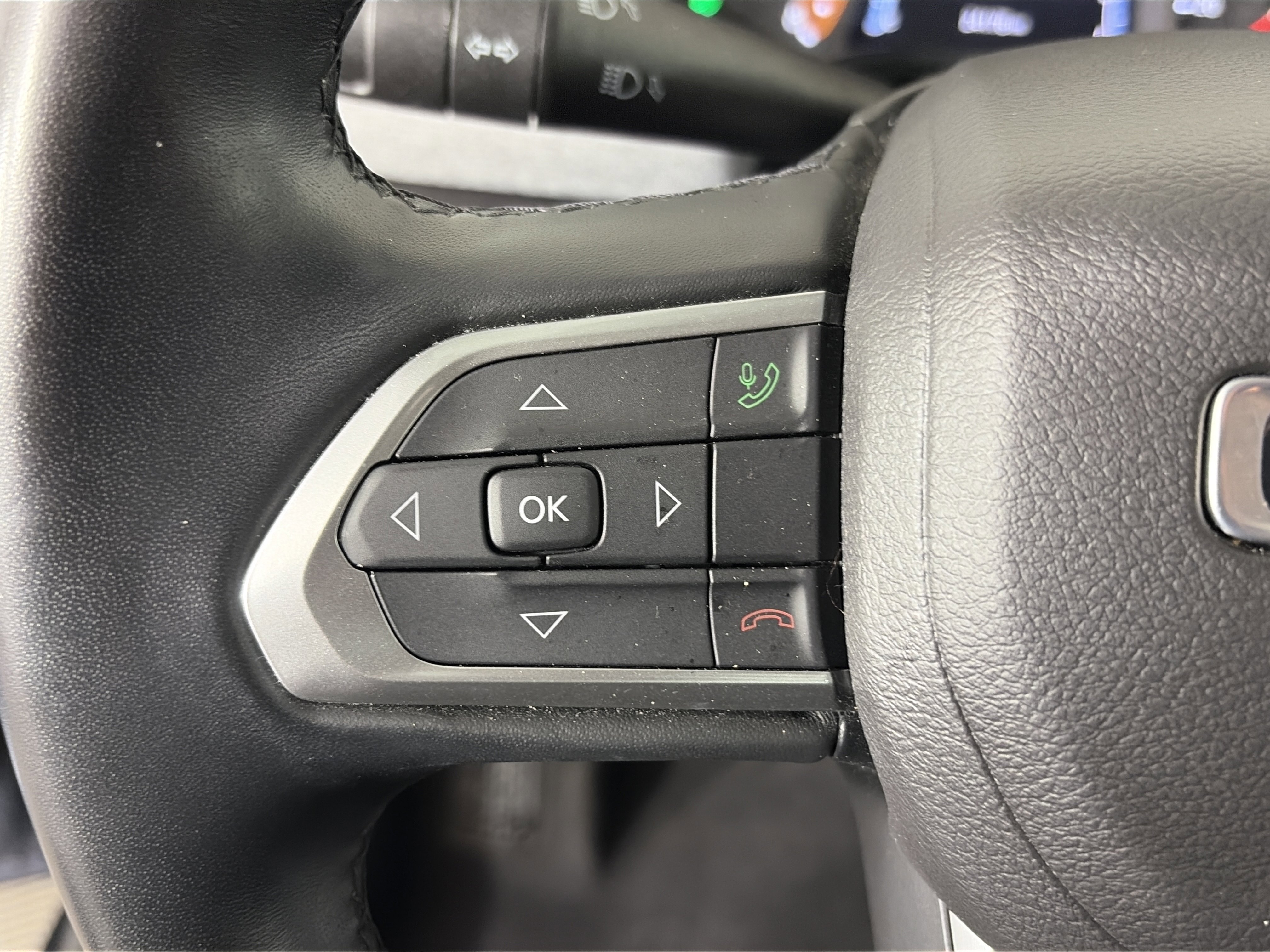 Used 2022 Jeep Compass Latitude AWD/4WD image 33