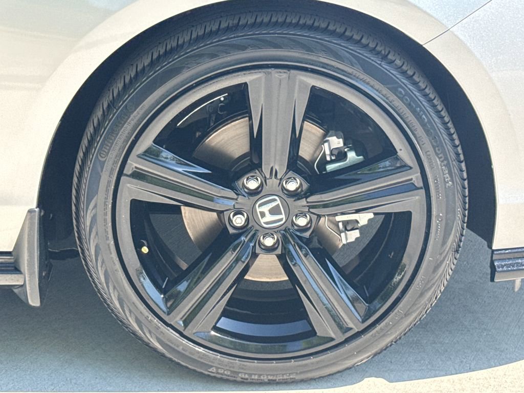 Certified 2024 Honda Accord Sport image 9