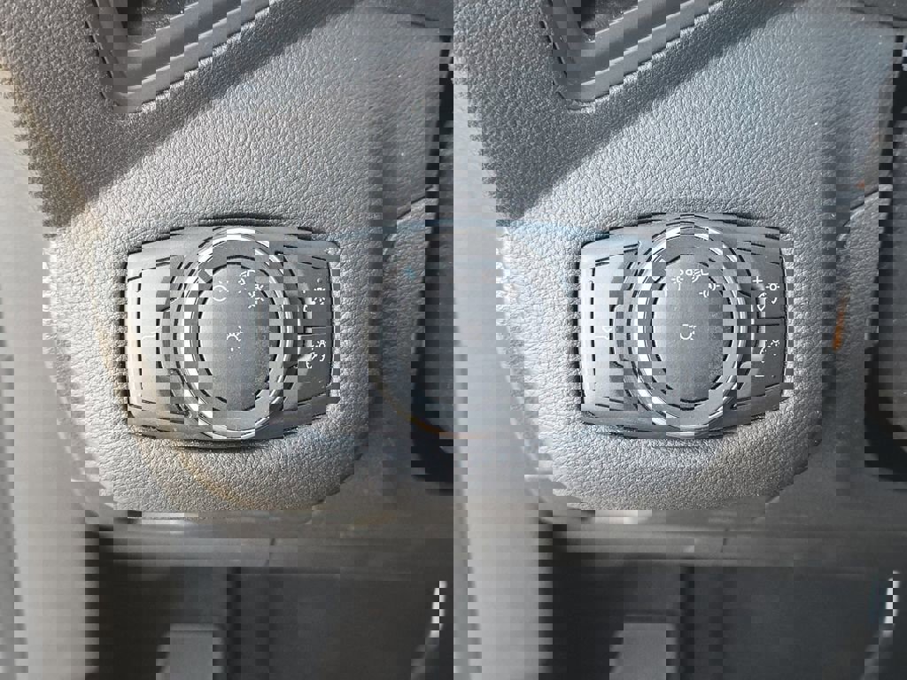 Used 2019 Ford Escape S image 23