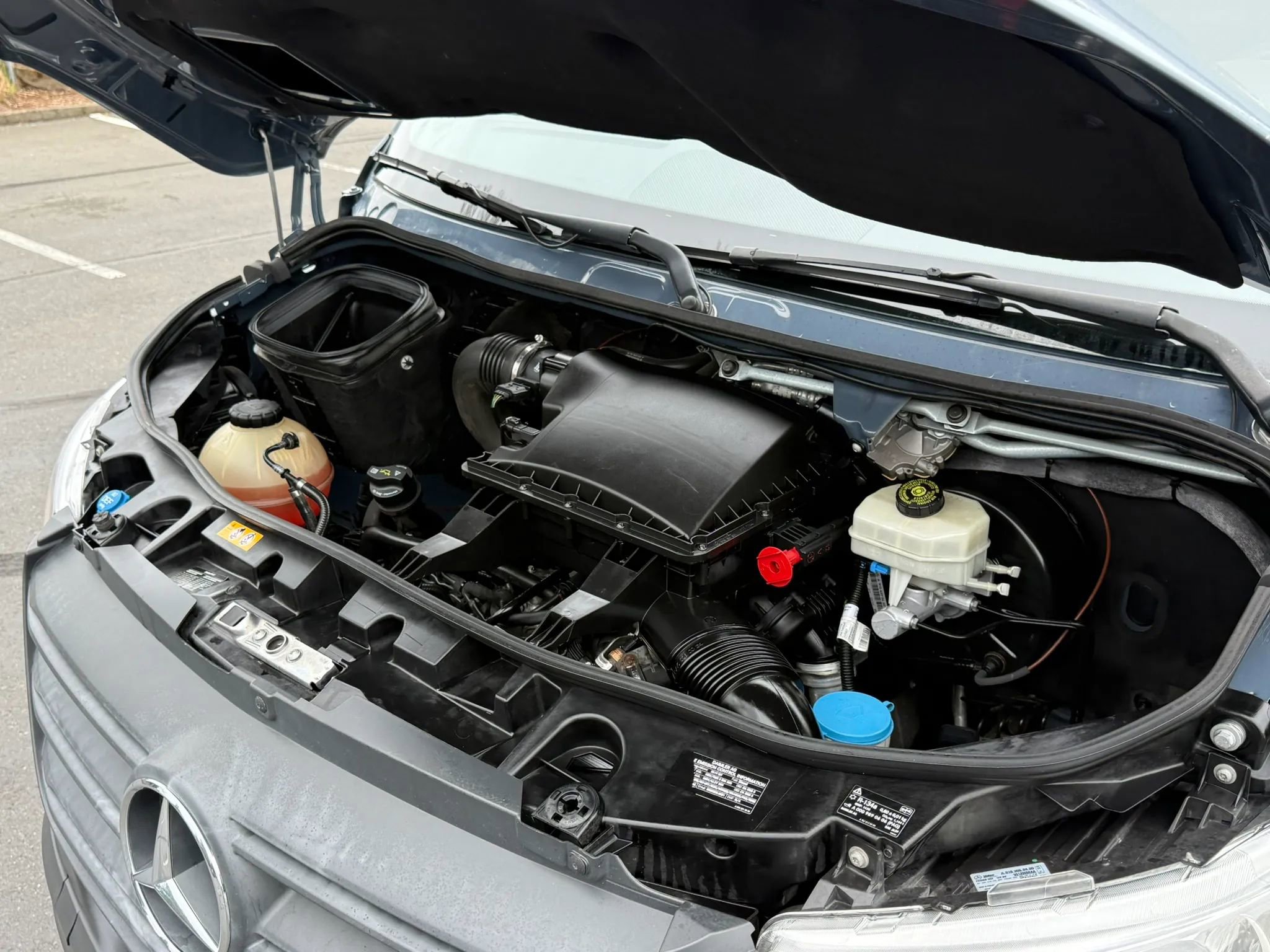 Used 2019 Mercedes-Benz Sprinter 144 image 27