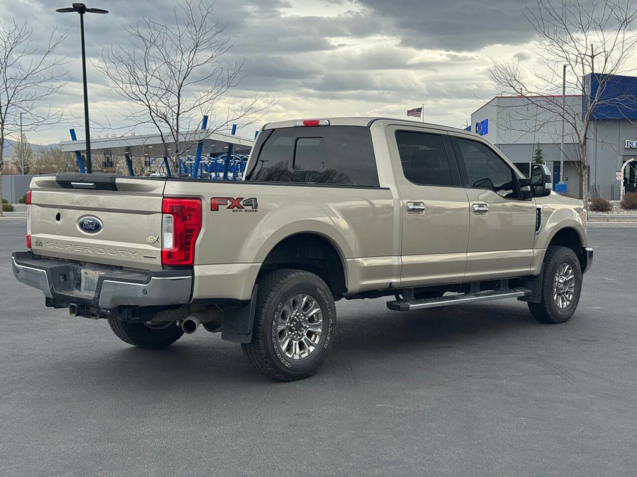 Used 2017 Ford F250 XLT w/ XLT Premium Package image 7