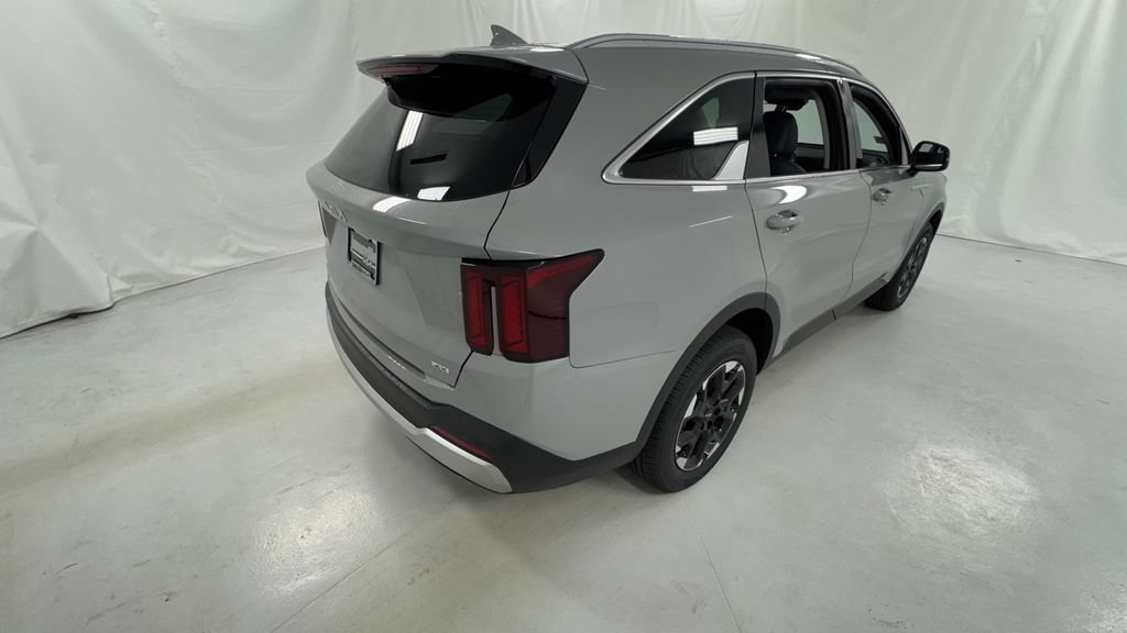 New 2026 Kia Sorento S AWD/4WD image 3