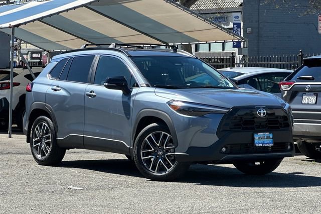 Used 2026 Toyota Corolla Cross XLE w/ Convenience Package image 2