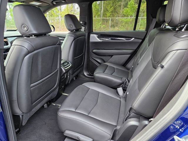 Certified 2025 Cadillac XT6 Premium Luxury FWD image 10