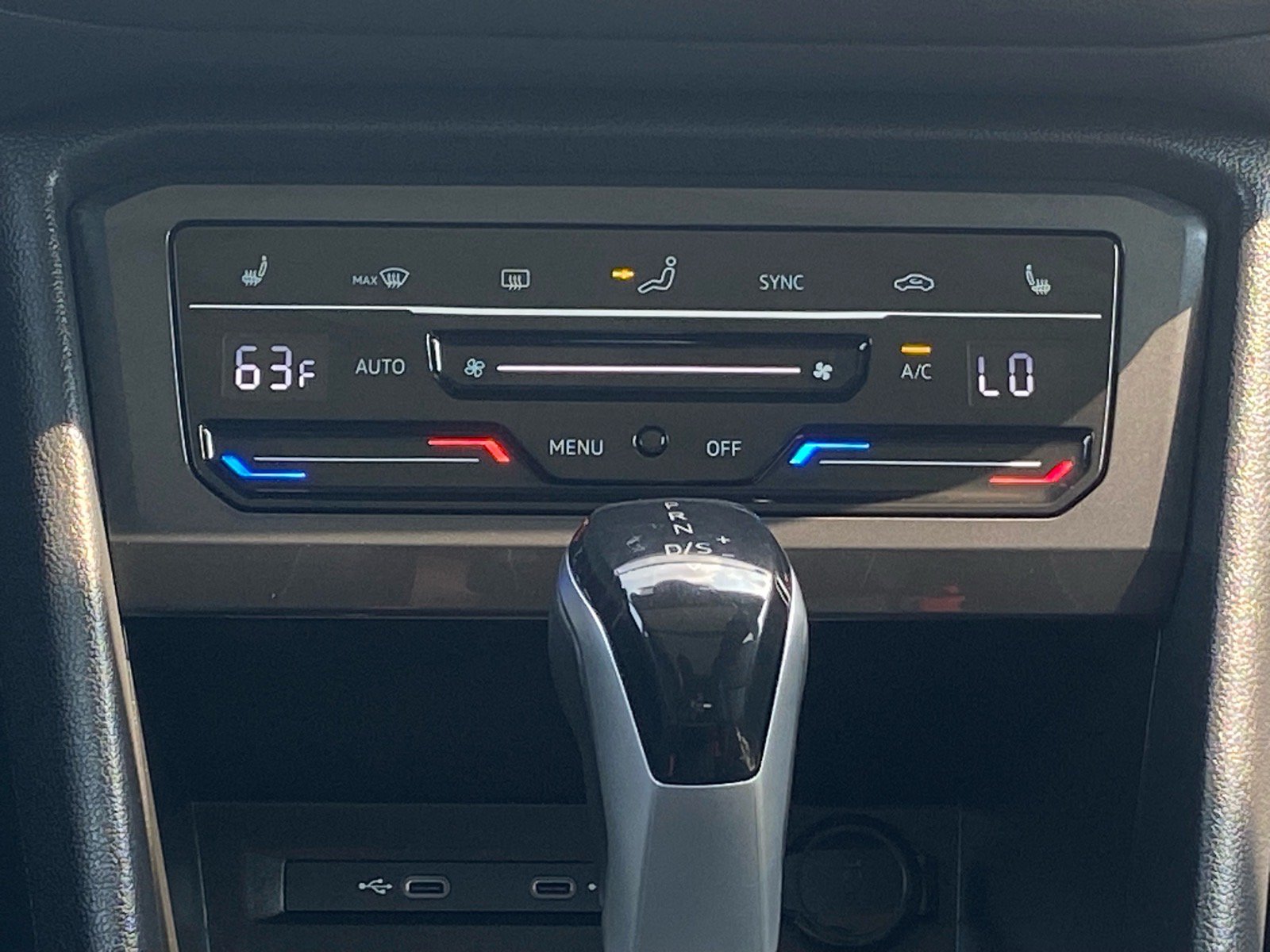 Certified 2023 Volkswagen Tiguan SE w/ Panoramic Sunroof Package FWD image 10