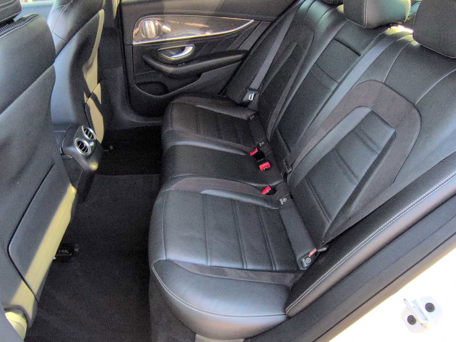 Used 2022 Mercedes-Benz E 53 AMG 4MATIC Sedan image 21