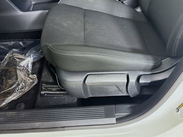 Used 2024 Nissan Rogue S image 18