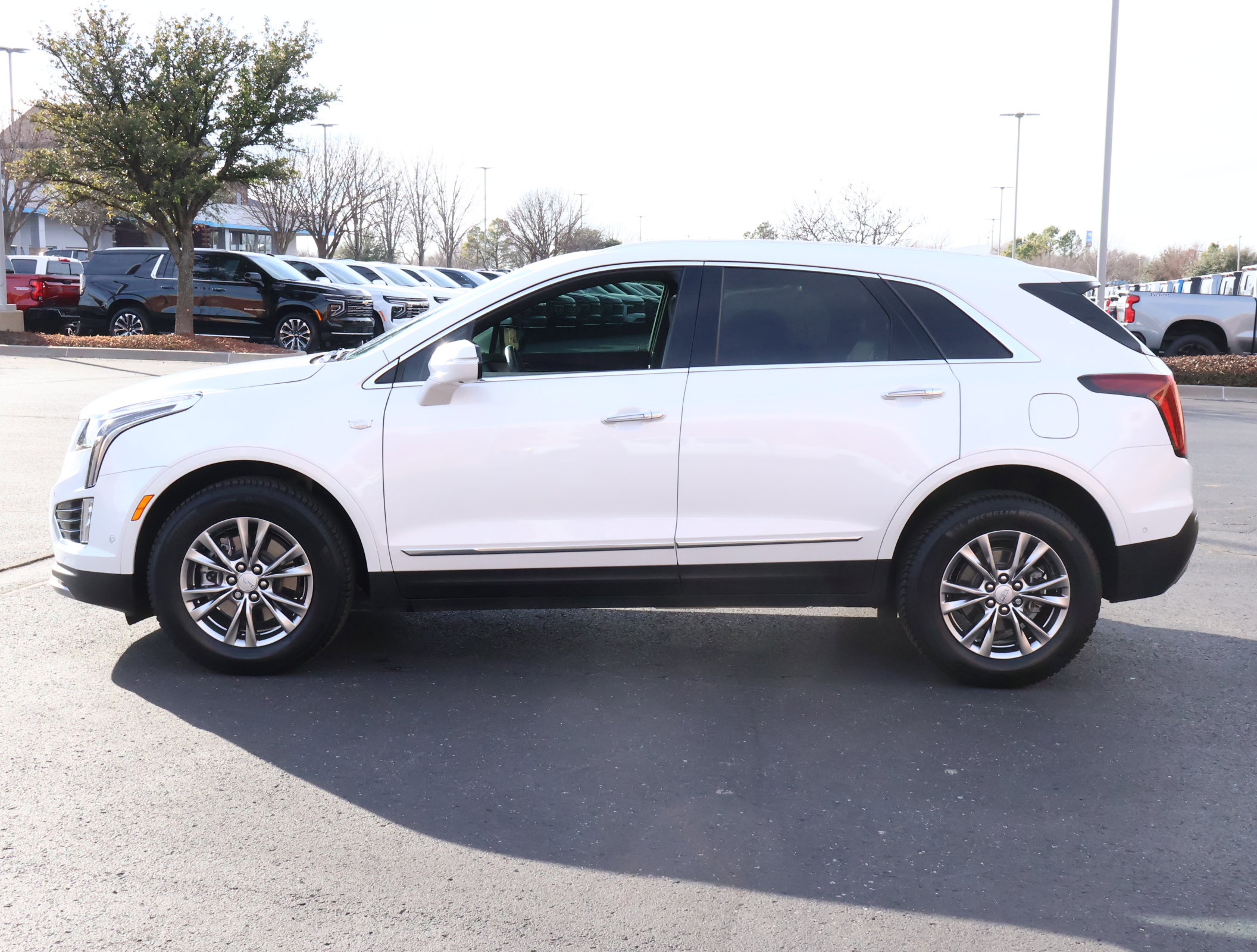 Used 2021 Cadillac XT5 Premium Luxury image 38