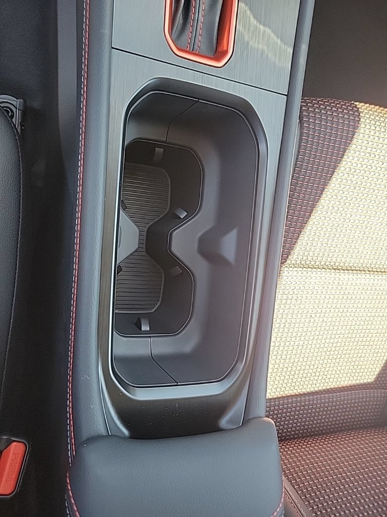 New 2025 Nissan Kicks SR FWD image 29