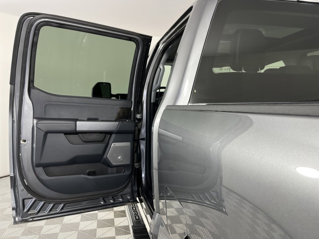Certified 2025 Ford F350 Lariat image 12