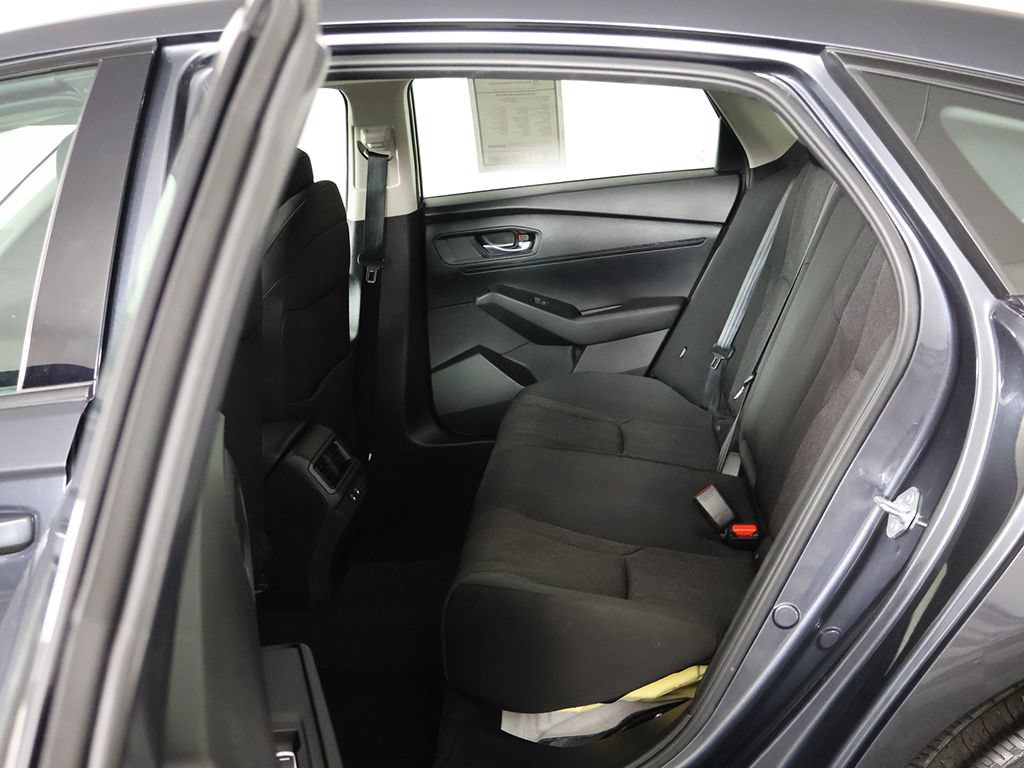 Used 2025 Honda Accord SE image 28