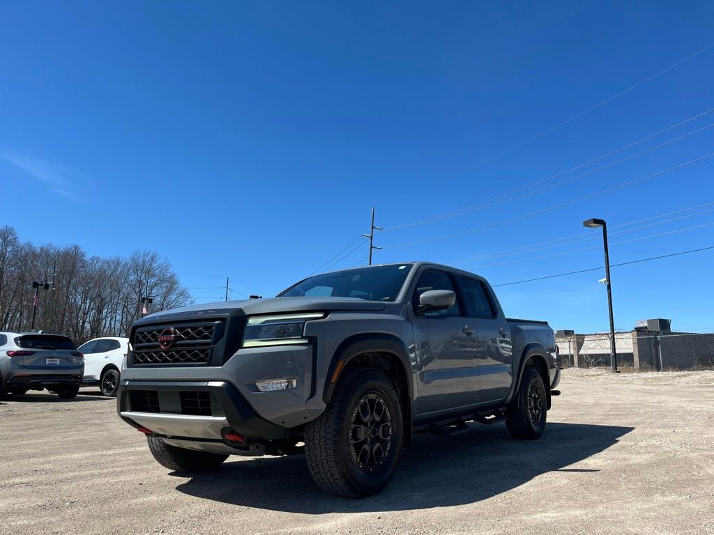 Used 2023 Nissan Frontier PRO-4X w/ Pro-4X Premium Package image 2