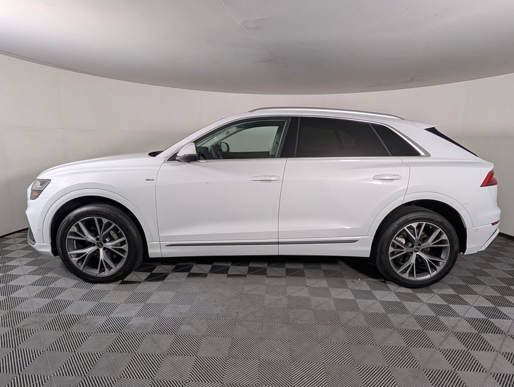 Used 2023 Audi Q8 Premium Plus w/ Premium Plus Package AWD/4WD image 2
