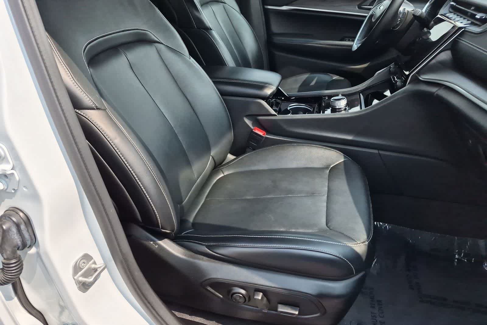 Used 2021 Jeep Grand Cherokee L Limited AWD/4WD image 22