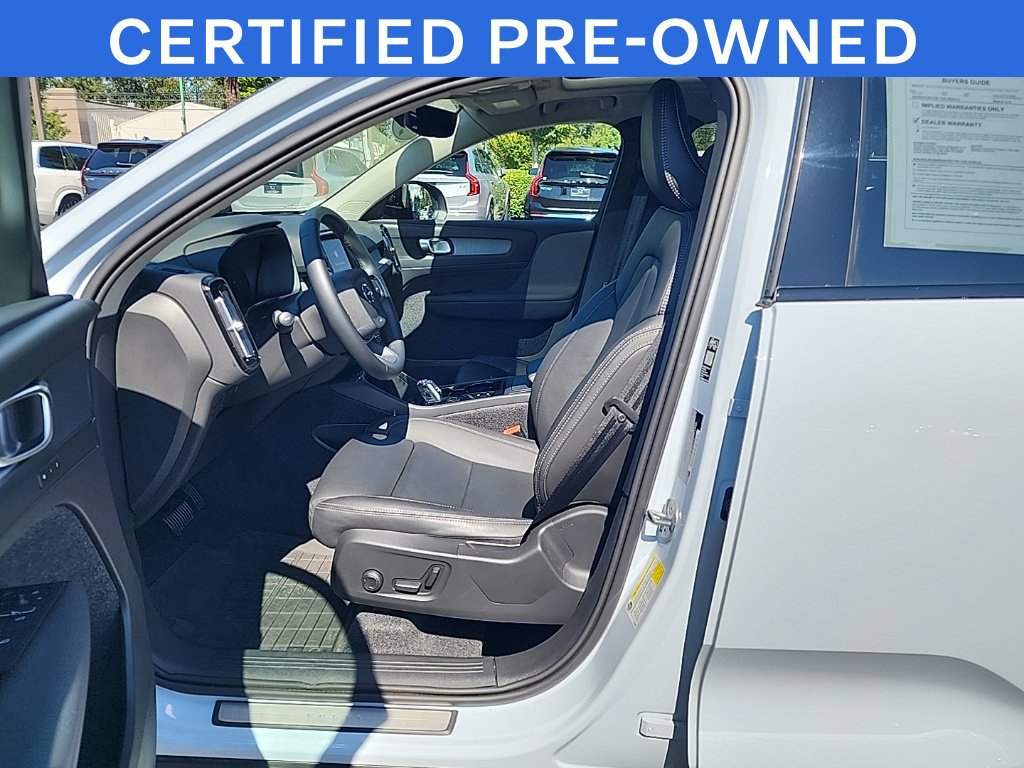 Certified 2026 Volvo XC40 B5 Plus AWD/4WD image 8