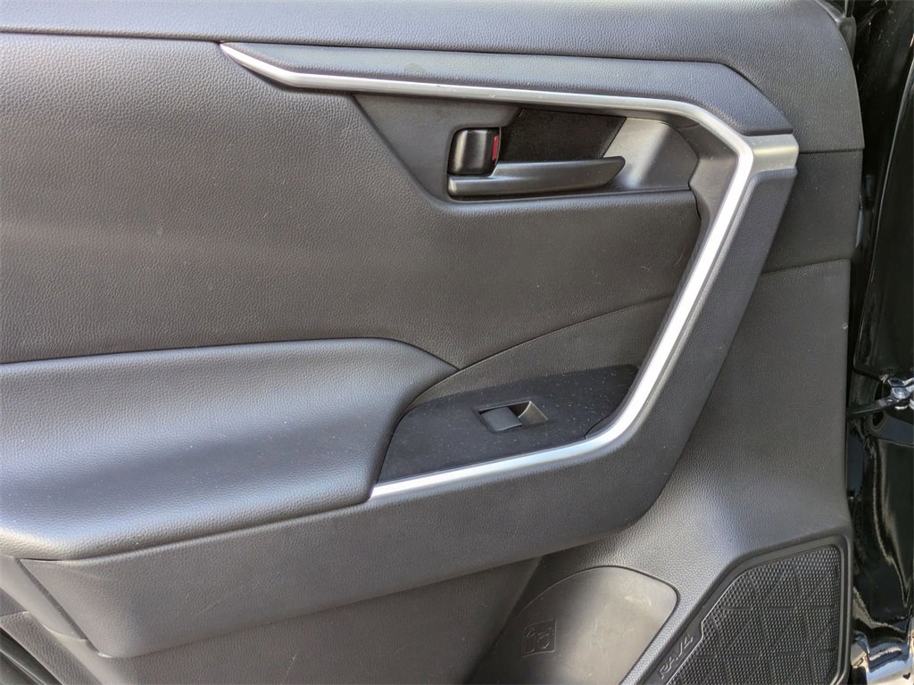 Used 2025 Toyota RAV4 LE image 25