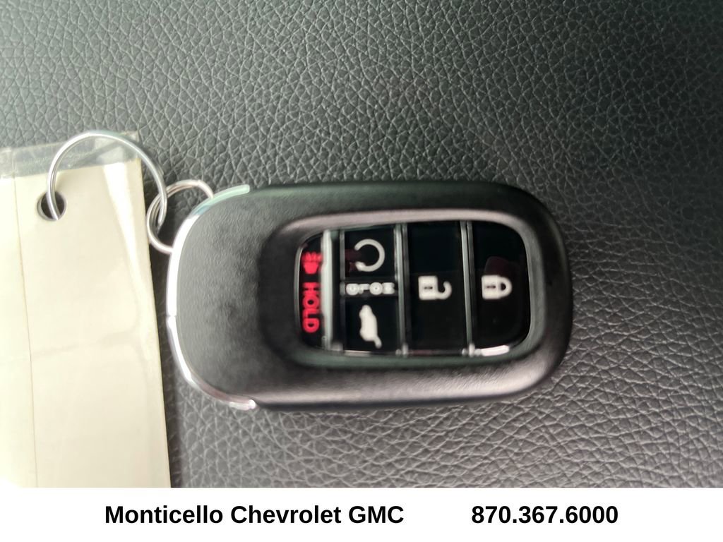 Used 2025 Honda Pilot TrailSport image 32