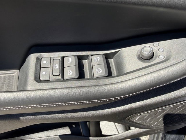 Used 2024 Jeep Grand Cherokee Altitude AWD/4WD image 12