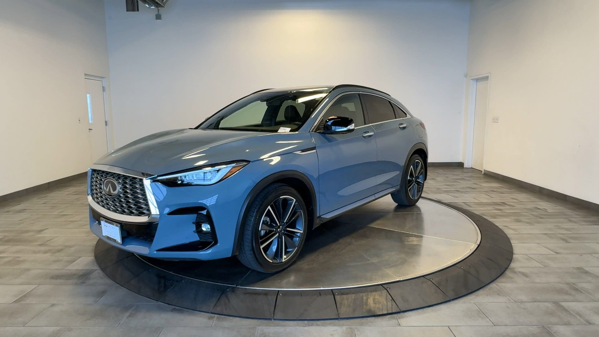 Certified 2025 INFINITI QX55 Essential AWD/4WD image 4