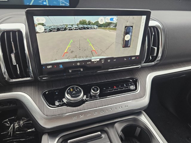 New 2026 Ford Expedition Platinum w/ Platinum Ultimate Package AWD/4WD image 25
