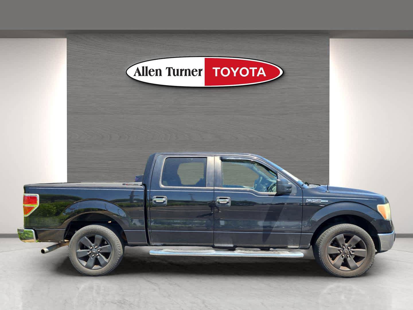 Used 2010 Ford F150 XLT RWD image 3